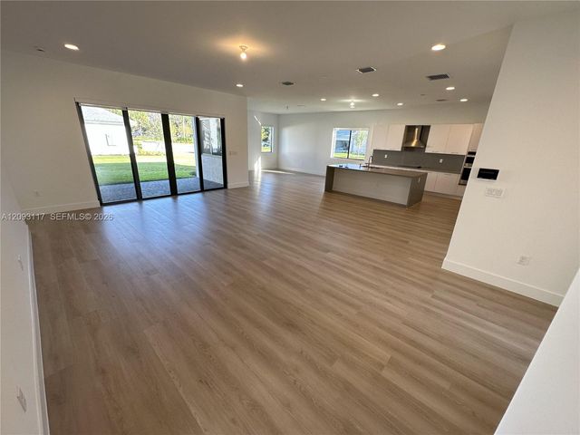 5796 SW 104th Terrace, Cooper City, FL 33328
