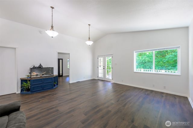 19290 E State Route 106, Belfair, WA 98528