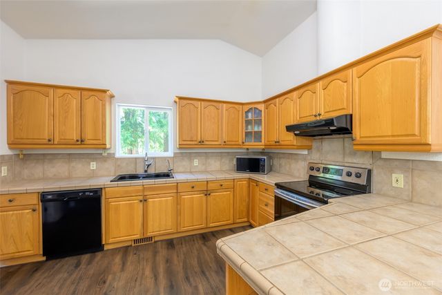 19290 E State Route 106, Belfair, WA 98528