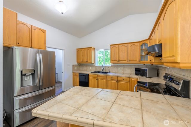 19290 E State Route 106, Belfair, WA 98528
