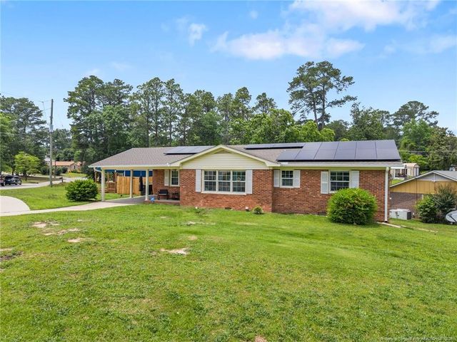 701 Dandridge Drive, Fayetteville, NC 28304