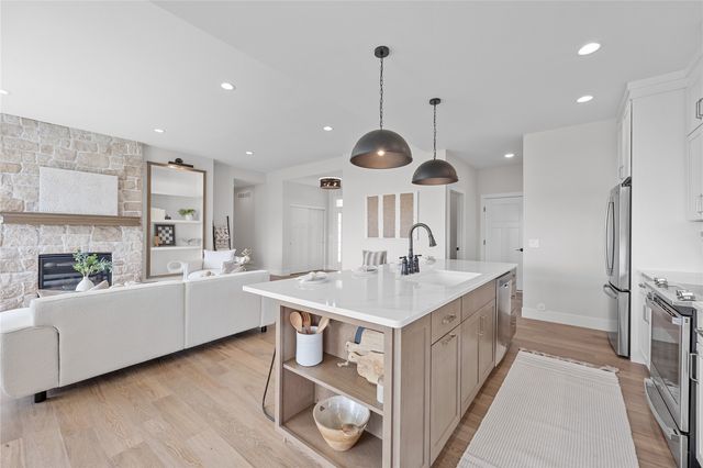 828 Longbow Court, Marion, IA 52302