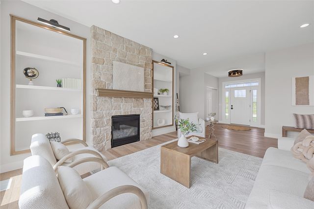 828 Longbow Court, Marion, IA 52302