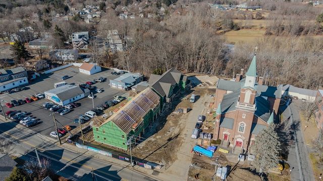 7 Elizabeth Lane 7, Easthampton, MA 01027