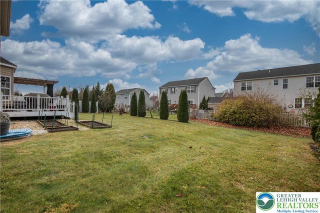 1702 Windmill Lane, Upper Macungie Twp, PA 18031