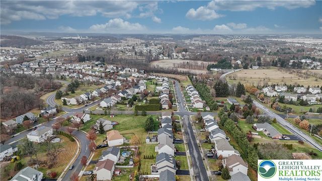 1702 Windmill Lane, Upper Macungie Twp, PA 18031