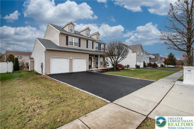 1702 Windmill Lane, Upper Macungie Twp, PA 18031