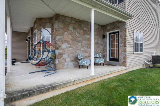1702 Windmill Lane, Upper Macungie Twp, PA 18031
