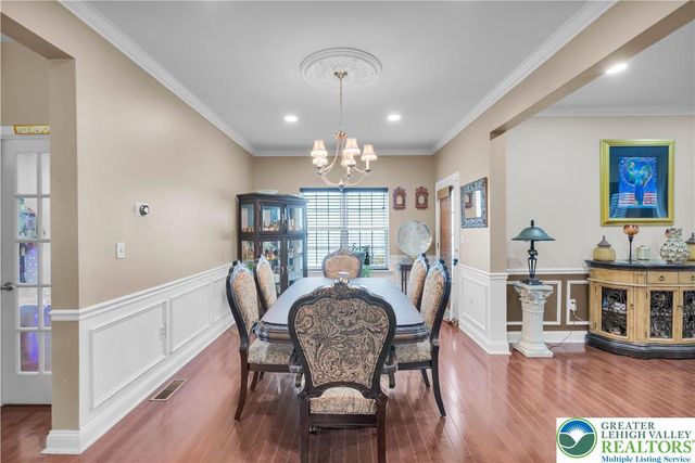 1702 Windmill Lane, Upper Macungie Twp, PA 18031