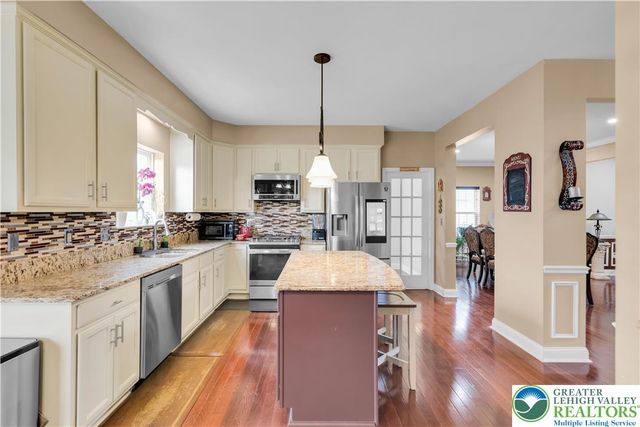 1702 Windmill Lane, Upper Macungie Twp, PA 18031