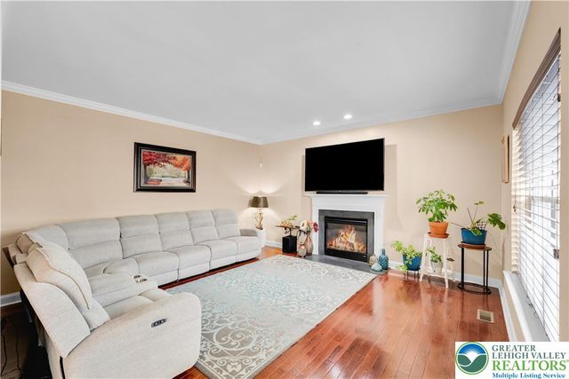 1702 Windmill Lane, Upper Macungie Twp, PA 18031