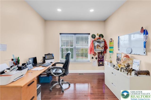 1702 Windmill Lane, Upper Macungie Twp, PA 18031