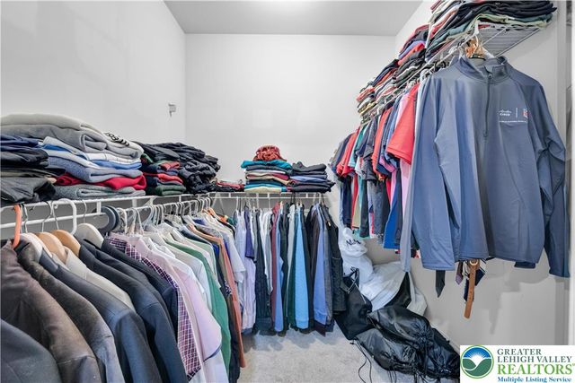 1702 Windmill Lane, Upper Macungie Twp, PA 18031