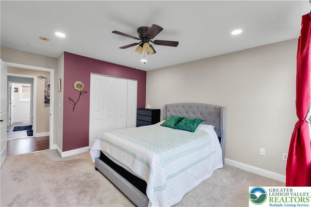 1702 Windmill Lane, Upper Macungie Twp, PA 18031