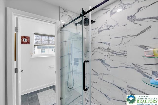 1702 Windmill Lane, Upper Macungie Twp, PA 18031