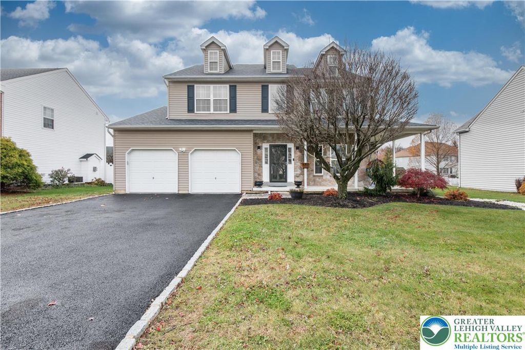 1702 Windmill Lane, Upper Macungie Twp, PA 18031