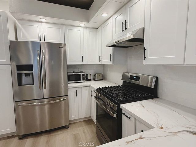 17191 Corbina Lane 102, Huntington Beach, CA 92649