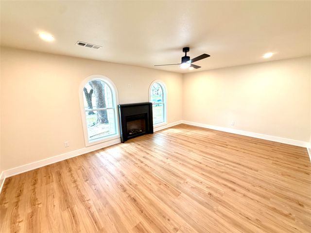 2017 Haymeadow, Carrollton, TX 75007