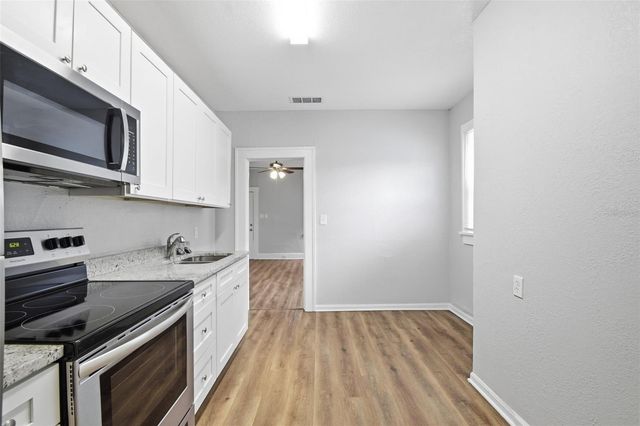 3745 S 16TH AVENUE S, St Petersburg, FL 33711