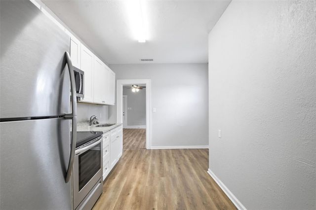 3745 S 16TH AVENUE S, St Petersburg, FL 33711