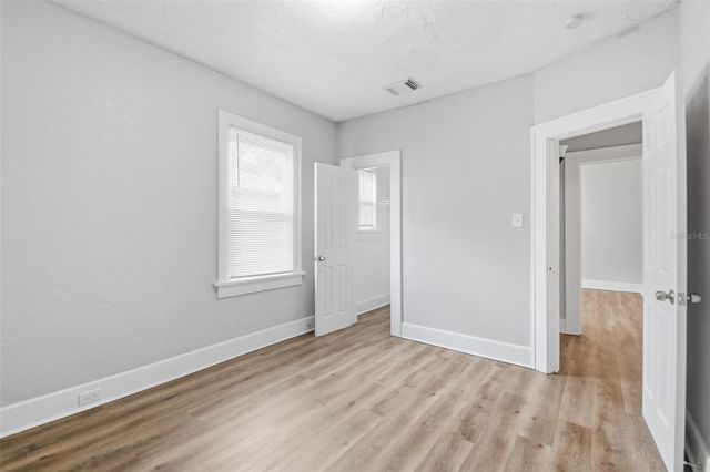 3745 S 16TH AVENUE S, St Petersburg, FL 33711