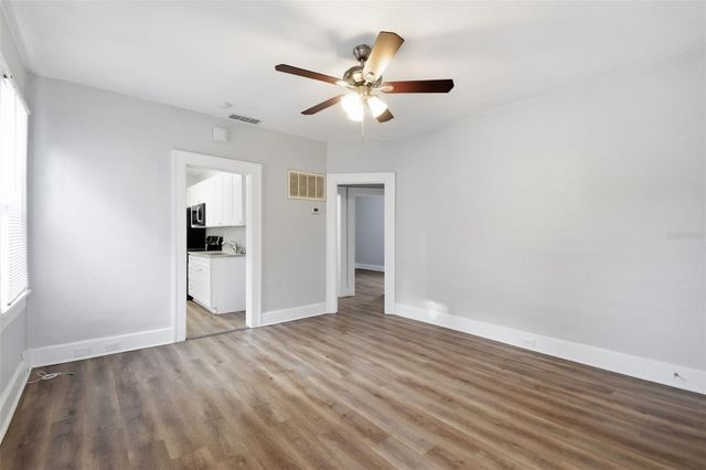 3745 S 16TH AVENUE S, St Petersburg, FL 33711
