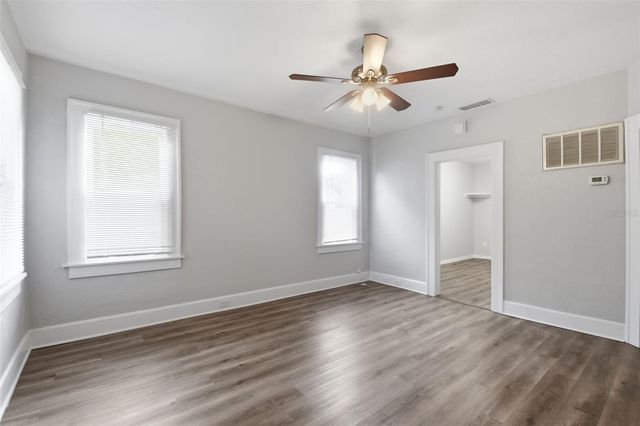 3745 S 16TH AVENUE S, St Petersburg, FL 33711