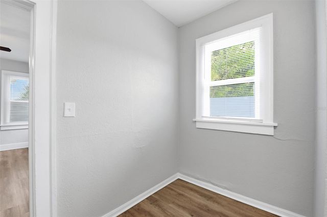 3745 S 16TH AVENUE S, St Petersburg, FL 33711