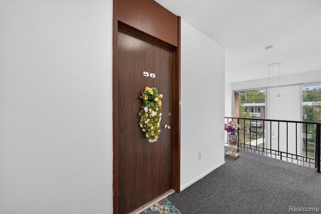 32050 Grand River Avenue 56, Farmington, MI 48336