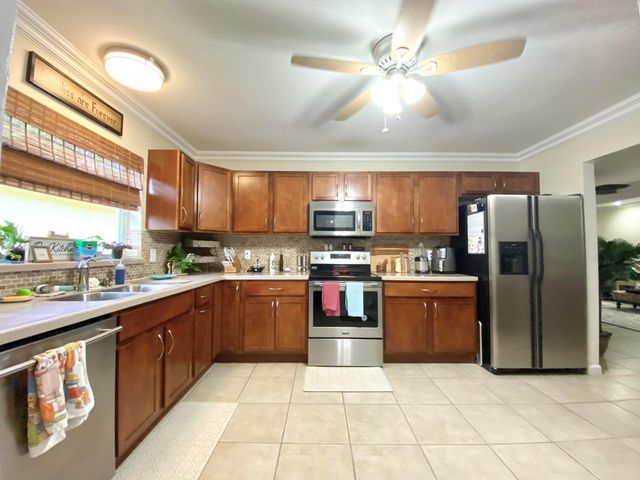 9132 Pine Springs Drive, Boca Raton, FL 33428