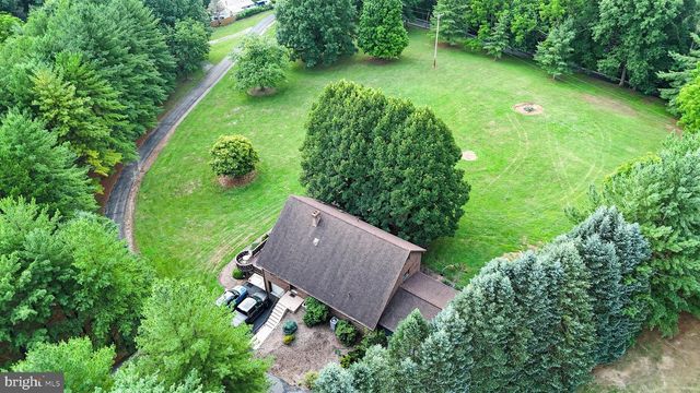 19058 KEEDYSVILLE RD, Keedysville, MD 21756