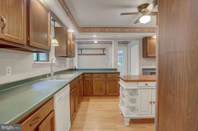 19058 KEEDYSVILLE RD, Keedysville, MD 21756
