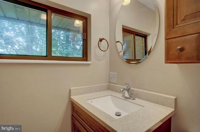 19058 KEEDYSVILLE RD, Keedysville, MD 21756