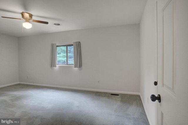19058 KEEDYSVILLE RD, Keedysville, MD 21756