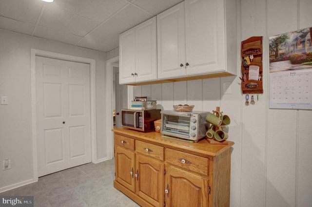 19058 KEEDYSVILLE RD, Keedysville, MD 21756