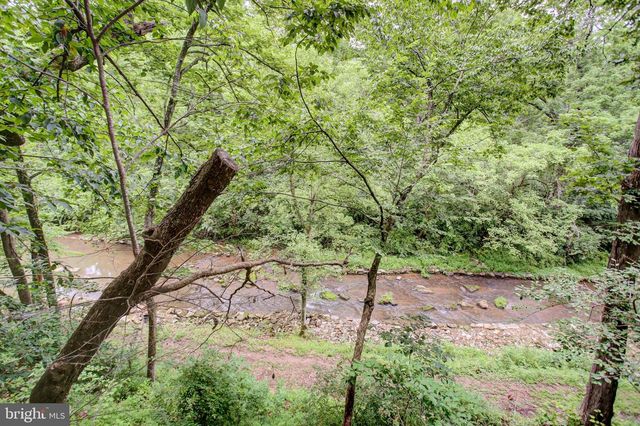 19058 KEEDYSVILLE RD, Keedysville, MD 21756