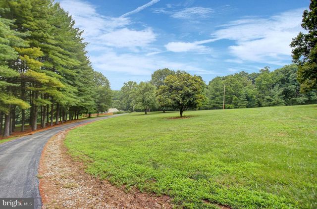 19058 KEEDYSVILLE RD, Keedysville, MD 21756