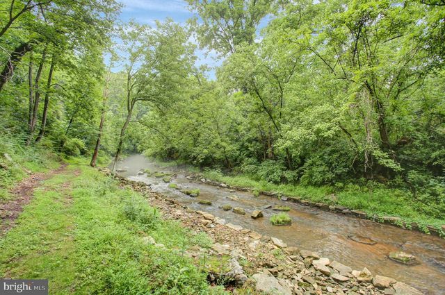 19058 KEEDYSVILLE RD, Keedysville, MD 21756
