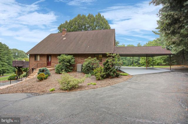 19058 KEEDYSVILLE RD, Keedysville, MD 21756