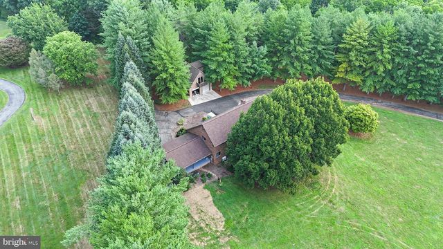19058 KEEDYSVILLE RD, Keedysville, MD 21756