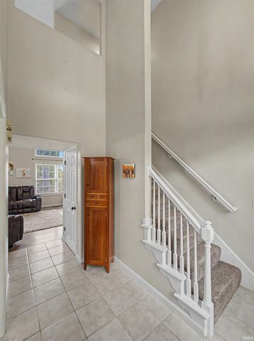 8737 Clear Creek Drive, Evansville, IN 47711