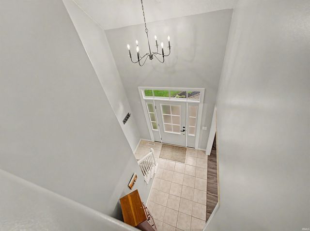 8737 Clear Creek Drive, Evansville, IN 47711