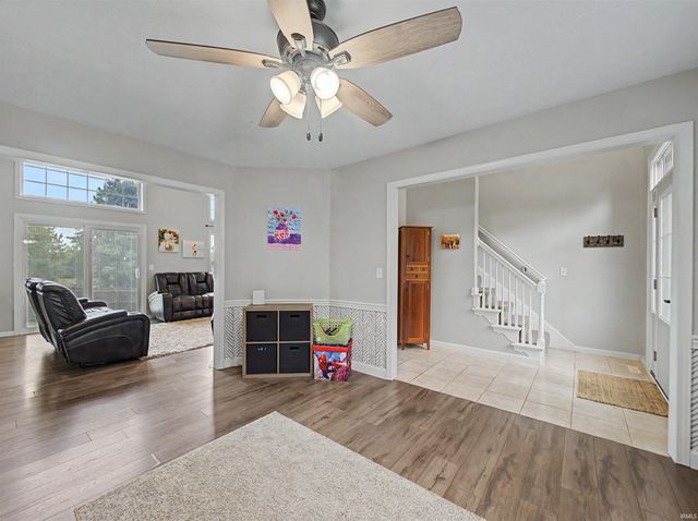 8737 Clear Creek Drive, Evansville, IN 47711