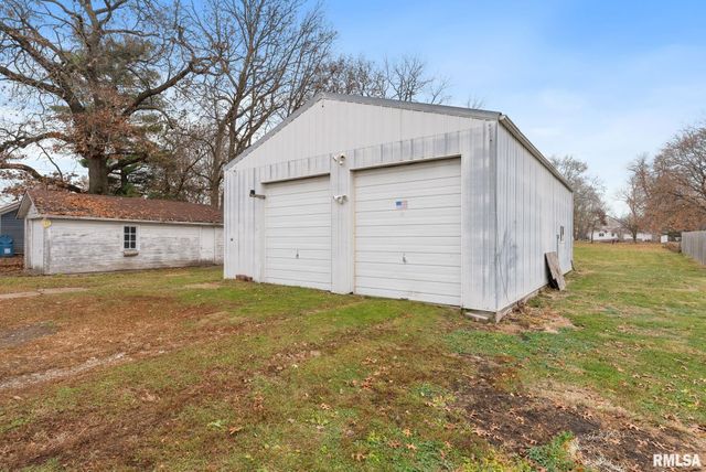 315 W LOCUST Street, Cambridge, IL 61238