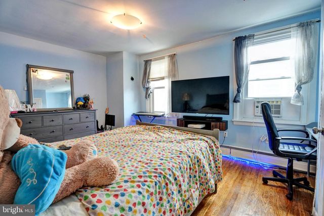 5029 AKRON ST, Philadelphia, PA 19124