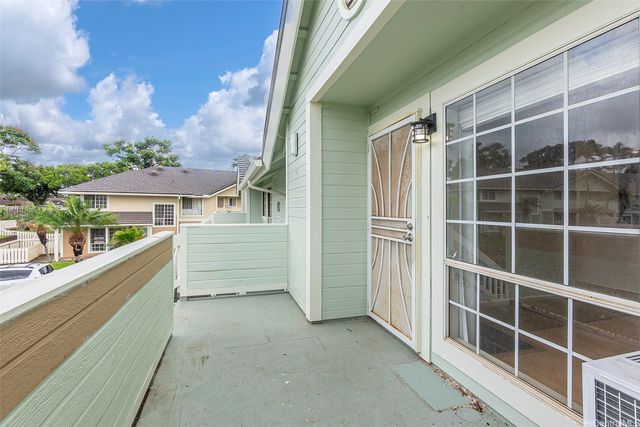 94-1457 Waipio Uka Street O203, Waipahu, HI 96797