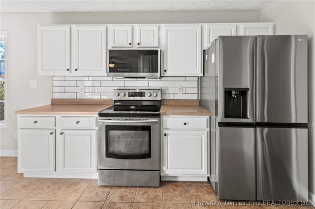 110 Camden Court E, Sanford, NC 27332