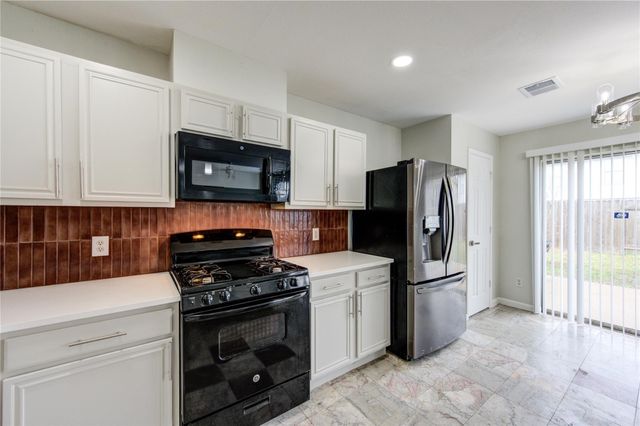 9611 Lasbury Drive, Houston, TX 77083