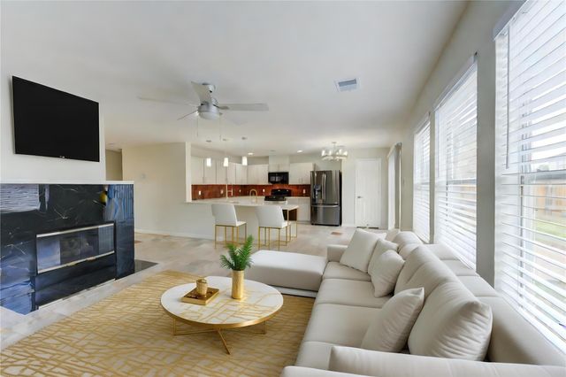 9611 Lasbury Drive, Houston, TX 77083