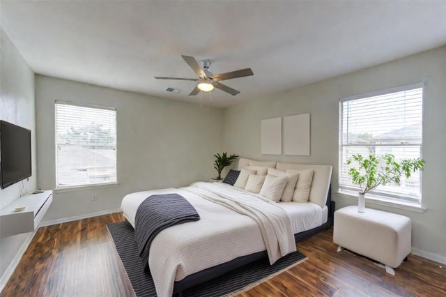 9611 Lasbury Drive, Houston, TX 77083